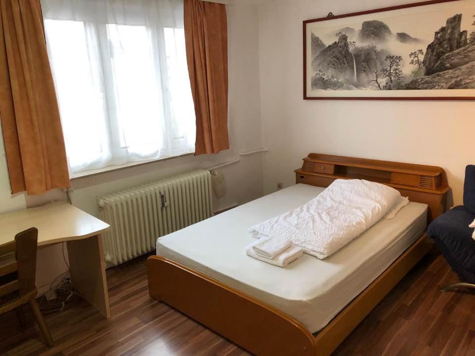 Hotel Kriftelerhof Zimmer foto